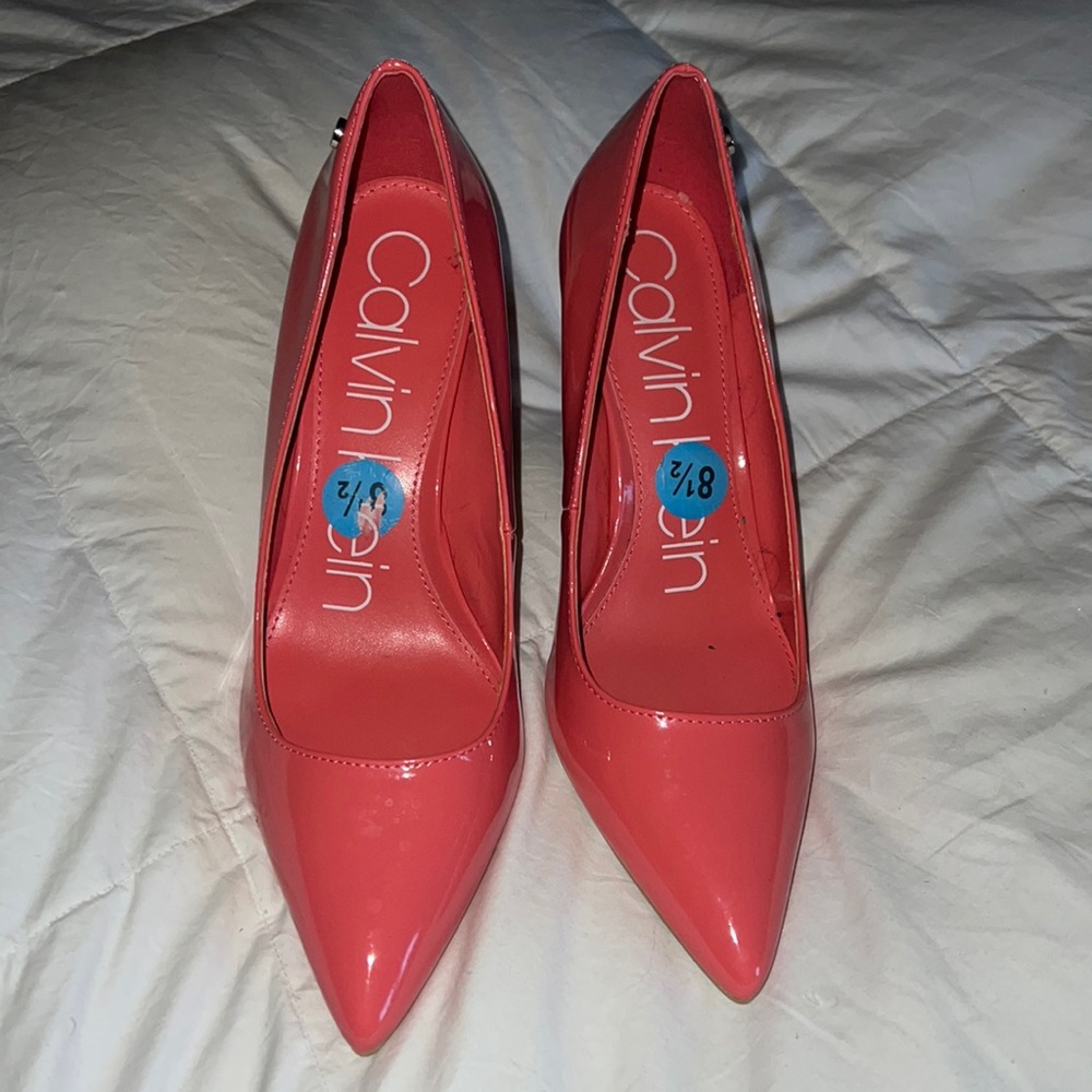Calvin Klein pink heels 2in